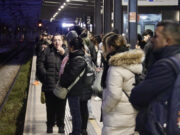 L’andana de l’estació de Mataró torna al brogit habitual: “Esperem arribar bé”