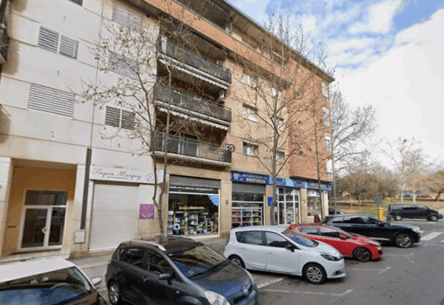 Incendi en un pis del carrer Pablo Iglesias de Terrassa. Foto: Google Maps