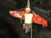 VÍDEO | Rescat dramàtic al riu Ripoll: un home cau a la llera i acaba greu al Parc Taulí