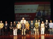 Taller d’intel·ligència artificial de Google per a aturats sèniors